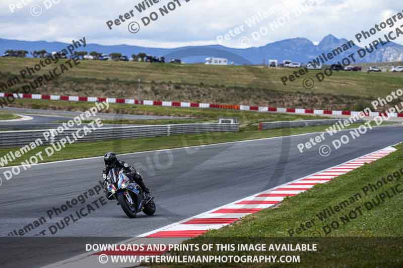 cadwell no limits trackday;cadwell park;cadwell park photographs;cadwell trackday photographs;enduro digital images;event digital images;eventdigitalimages;navarra;no limits trackdays;peter wileman photography;racing digital images;trackday digital images;trackday photos